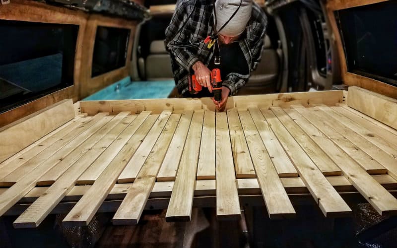 Diy pull deals out slat bed