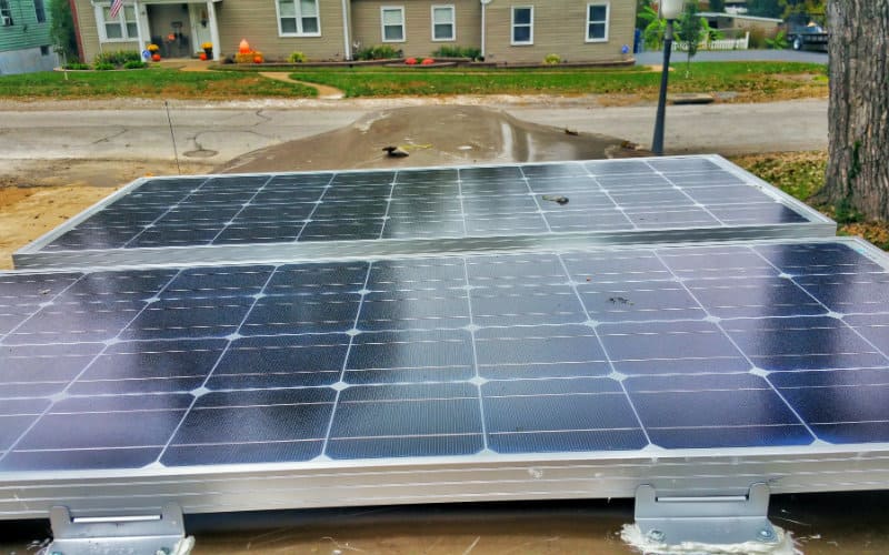 Mounting solar to roof