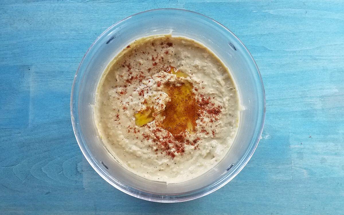 @gnomad_home dank garlic hummus