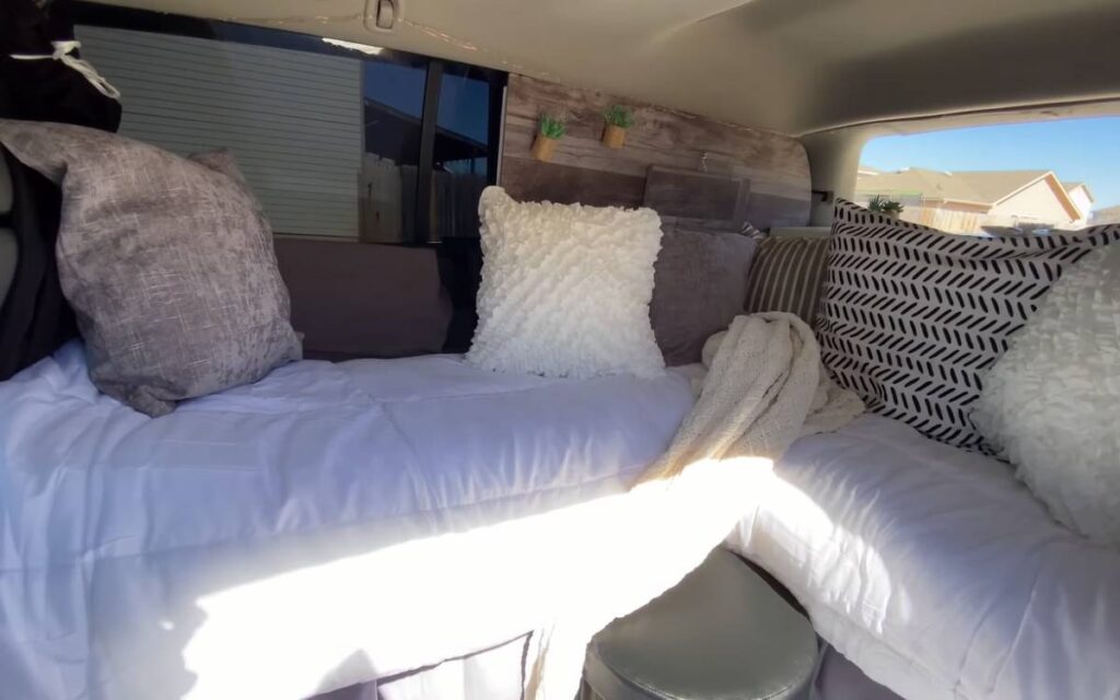 Suv camper outlet bed