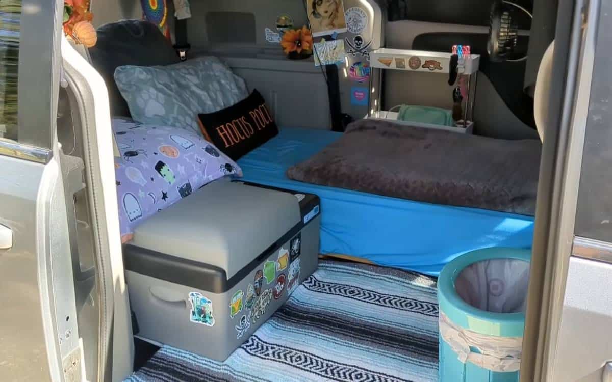 14 Dodge Caravan Camper Conversions That Are Surprisingly Awesome