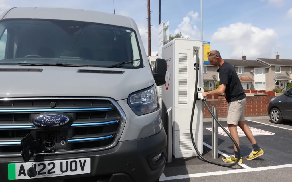 @TheLateBrakeShow Man charging his electric van