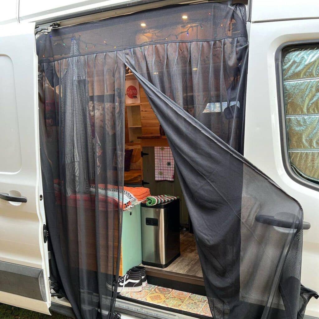 https://gnomadhome.com/wp-content/uploads/2023/03/@_shan.wanderingabout-Bug-screen-on-camper-door-1024x1024.jpg