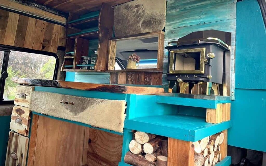 @ostsonne89 Rustic wooden kitchen van conversion